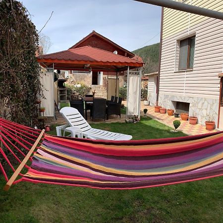 Hotel Sunny House Madzhare Exterior foto